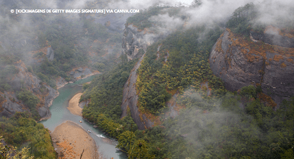 Monte Wuyi China